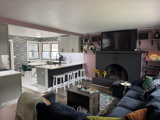 Building Photo - 4003 Owl Dr