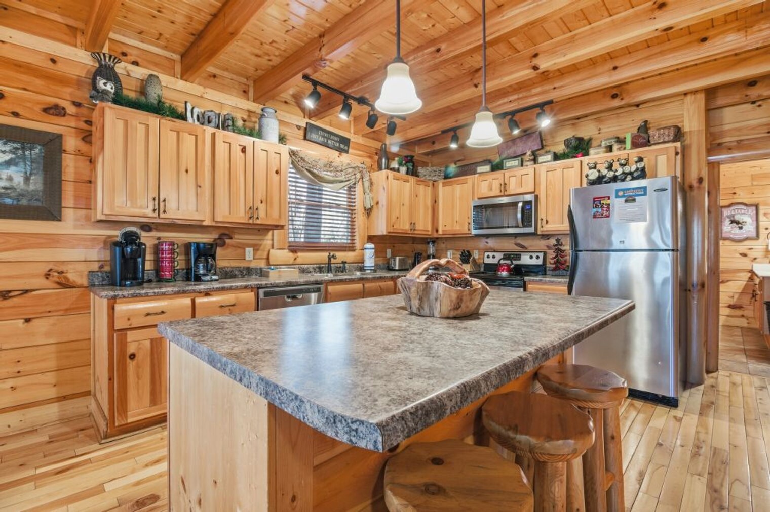 Building Photo - 2329 Bogle Spring Loop