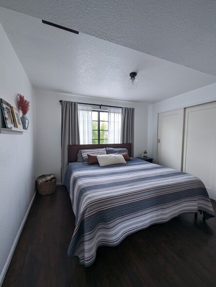 Master bedroom that can fit a king size bed and has a large and customized closet. - 842 S Vance St