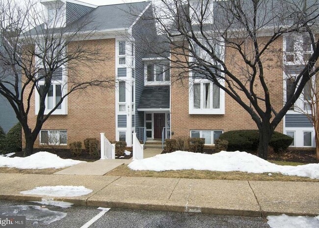 Building Photo - 638 Oakland Hills Dr