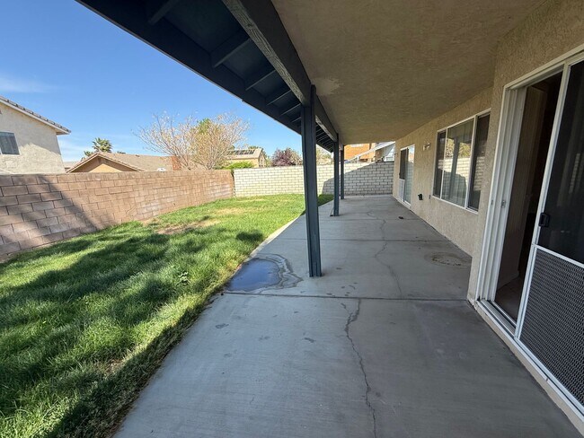 Building Photo - Beautiful Spring Valley Lake Home, 3 Bedrooms, 2 Bathrooms, New Paint