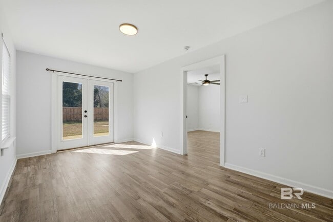 Building Photo - 22771 Racine St