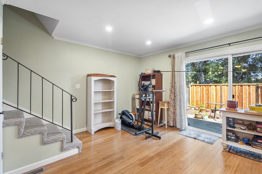 Building Photo - 2751 Cortez Ct