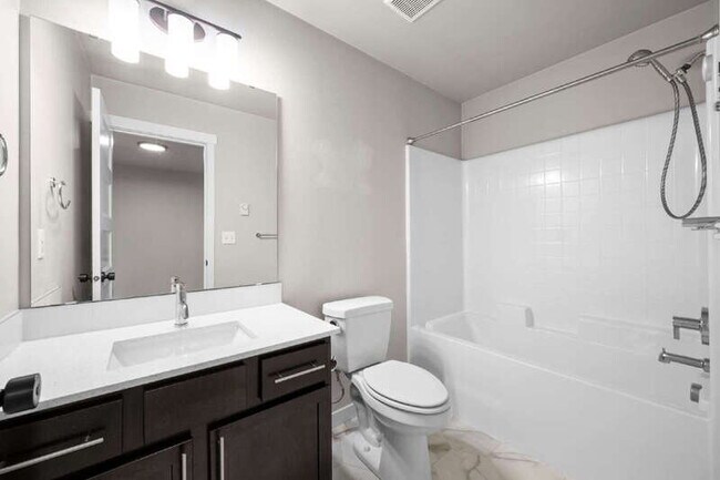 Building Photo - 13717 Admiralty Way