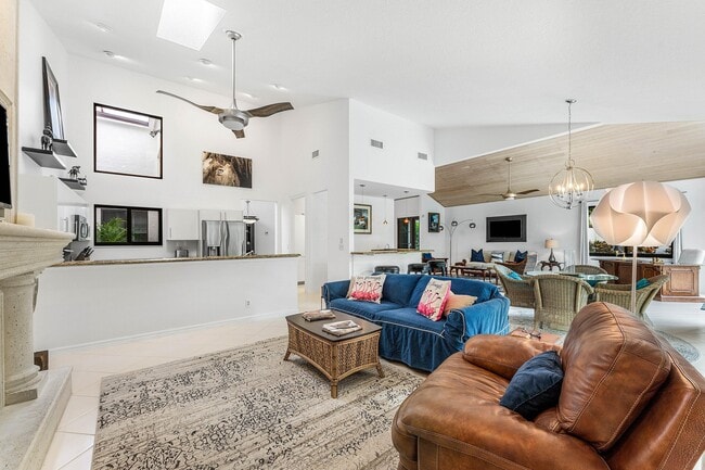 Building Photo - 2601 Sheltingham Dr