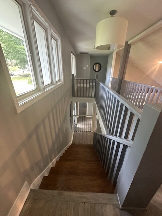 Building Photo - Stunning 5-Bedroom Home in Germantown-Spac...