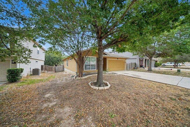 Building Photo - Move-in Ready 3-Bedroom Home Near Lackland...