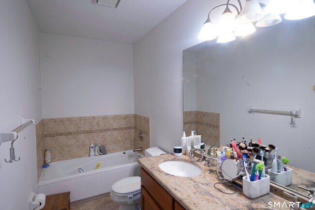 Building Photo - 150 Prospect St