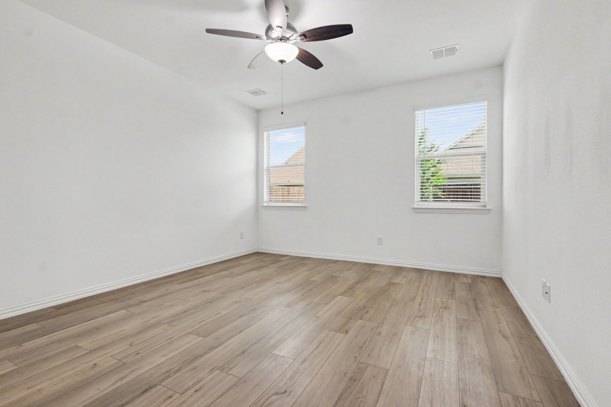 Building Photo - 1118 Mahogany Ln