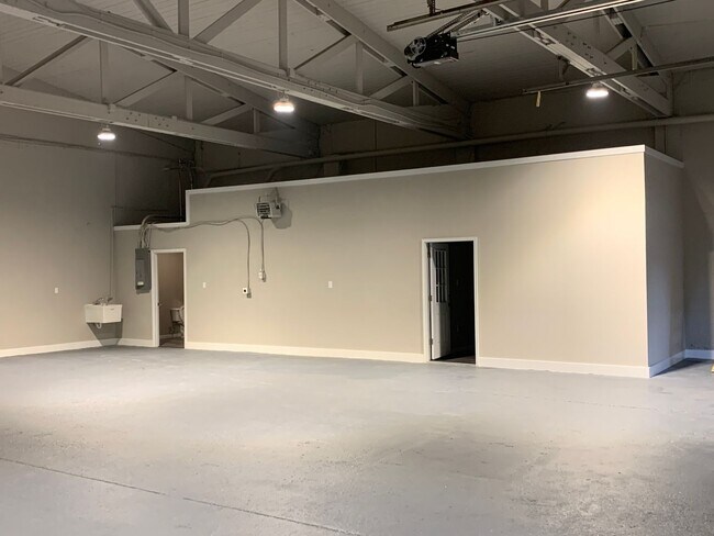 Building Photo - Warehouse space w/ small office AVAILABLE