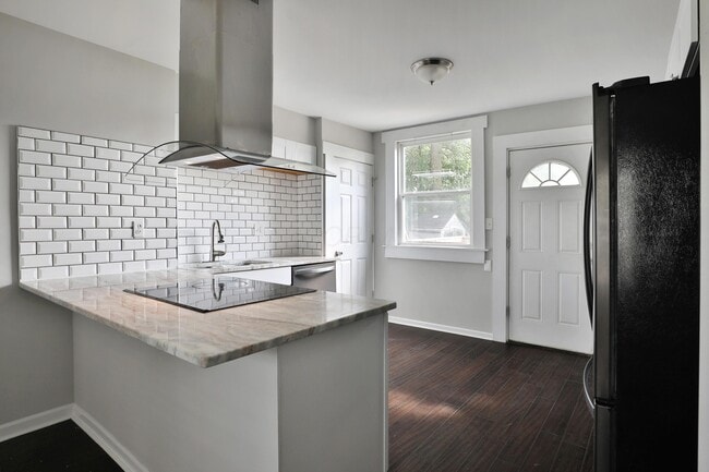 Building Photo - 1416 S Ohio Ave