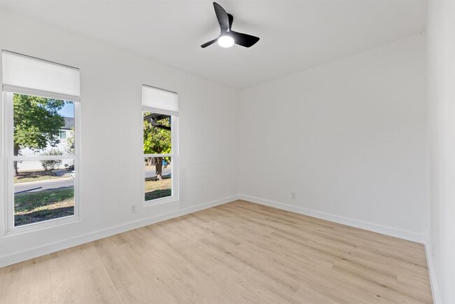 Building Photo - 5302 Woodmoor Dr