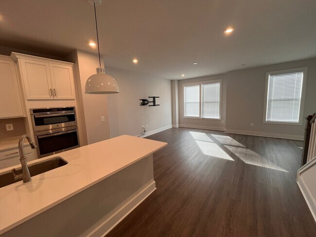 Building Photo - 10167 Blue Wing Ln