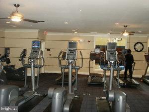 Building Photo - 2655 Prosperity Ave