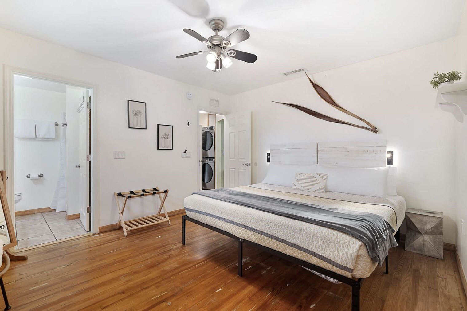 Building Photo - 35 Desoto Pl