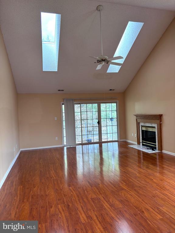 Building Photo - 7708B Normandy Dr