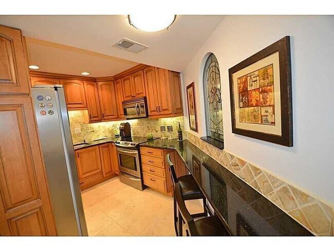 Building Photo - 6371 La Costa Dr