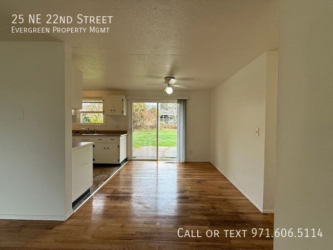 Building Photo - 25 NE 22nd St