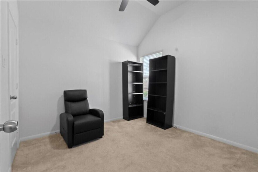 Building Photo - 17114 Amarose Dr
