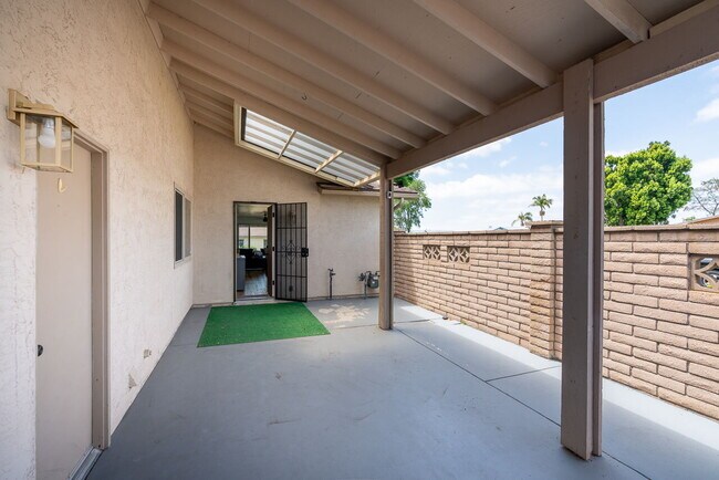 Building Photo - 1025 Plover Way