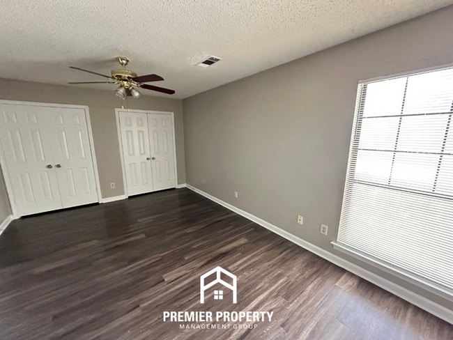 Building Photo - Charming 2BR/2.5BA Townhome | Dual Primary Suites, Fireplace & Fenced Yard