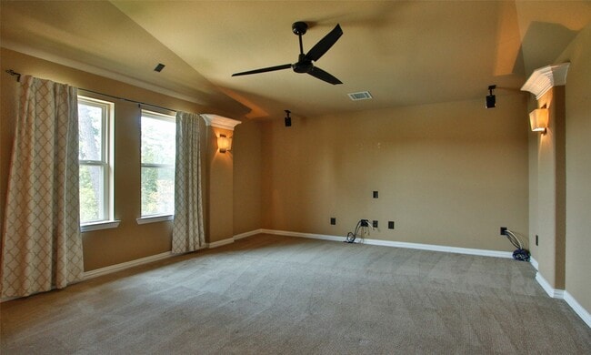 Building Photo - 39 Paloma Bend Pl