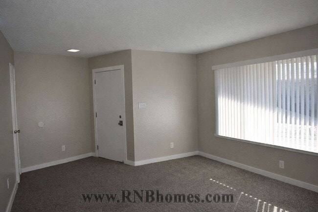 Building Photo - 6049 Northcrest Cir