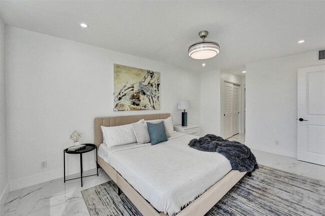 Building Photo - 8900 Washington St