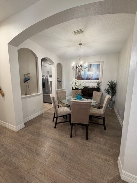 Building Photo - Make every day feel like a getaway in The Towns at Lakeside Plantation!