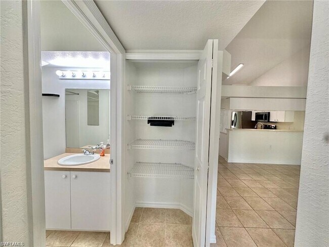 Building Photo - 25735 Lake Amelia Way