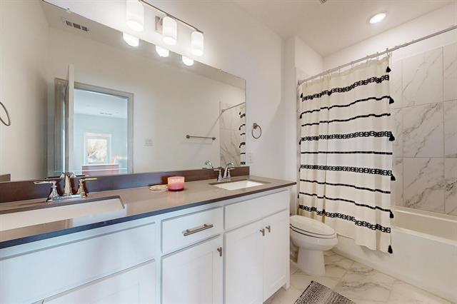 Building Photo - 1371 Hill Country Pl