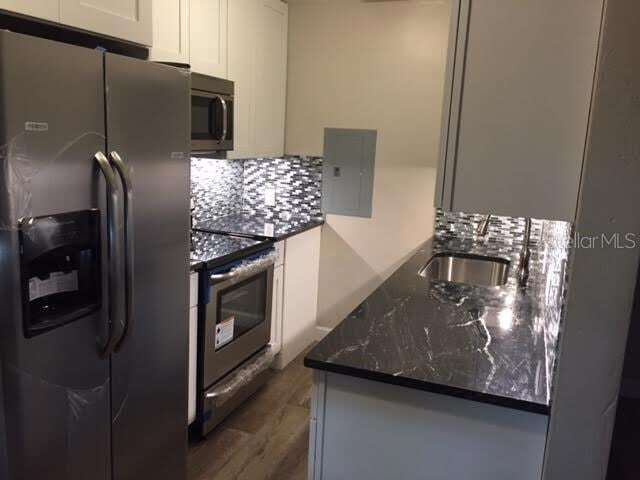 Building Photo - 520 70th St N