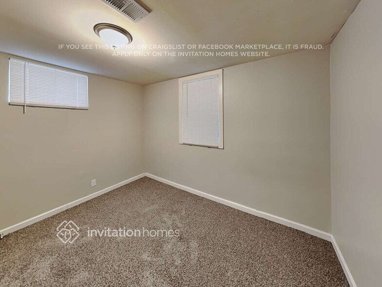 Building Photo - 7361 Quivas St
