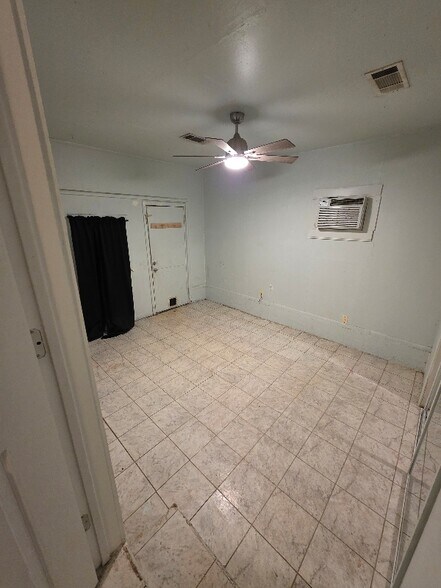 Building Photo - 2101 Adams Ave