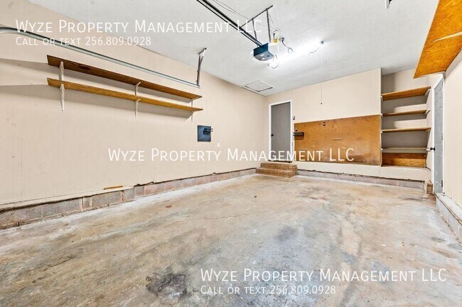 Building Photo - 2213 Cecille Dr SW