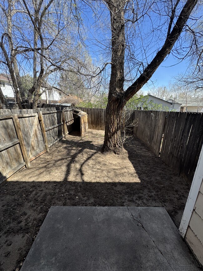 Building Photo - 2522 Knob Hill Ct