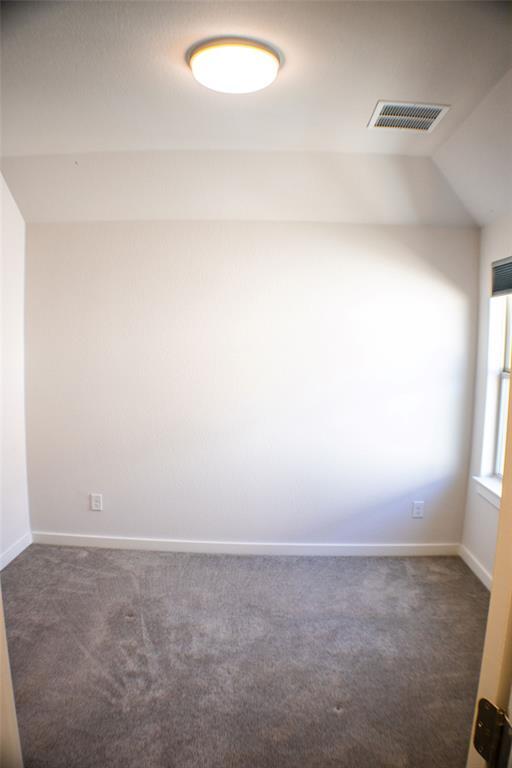 Building Photo - 8215 Prairie Rye Dr