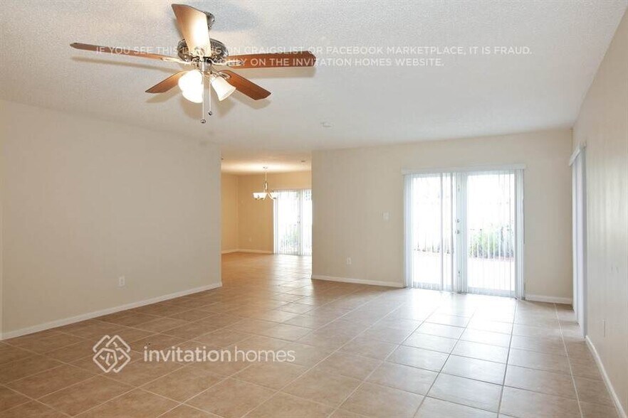 Building Photo - 13857 SW 103rd Ln