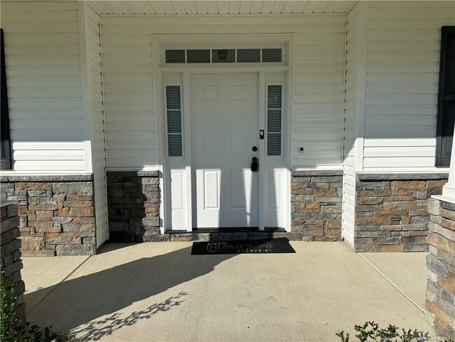 Building Photo - 512 Pecan Grove Loop