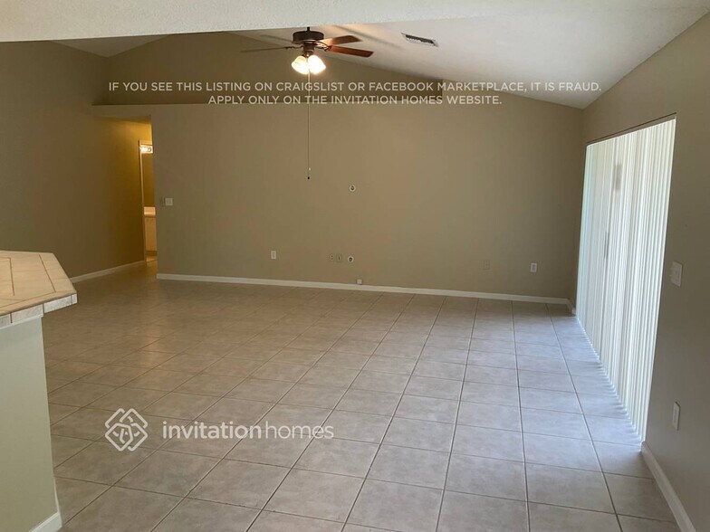 Building Photo - 6525 NW 54th Ct