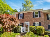 Building Photo - 106 E Bay Ct
