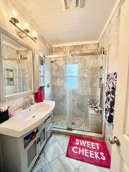 Building Photo - 220 Faneuil St