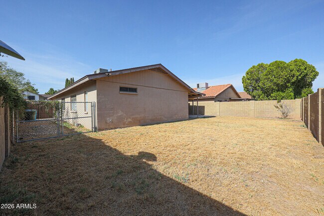 Building Photo - 4053 W Cielo Grande