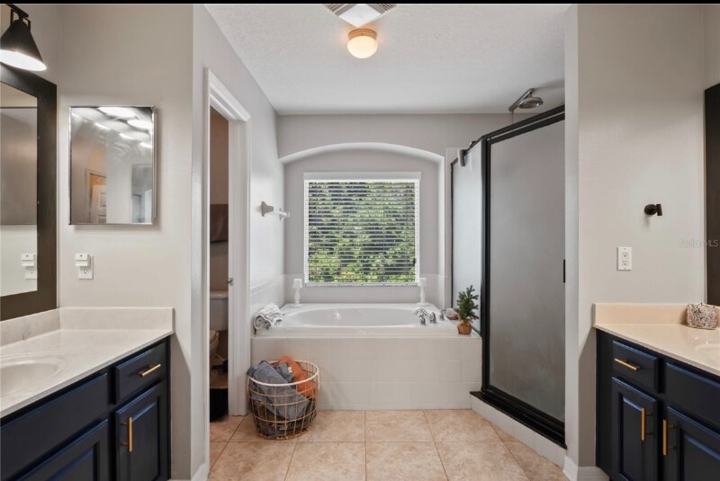 Building Photo - 12935 Solola Way
