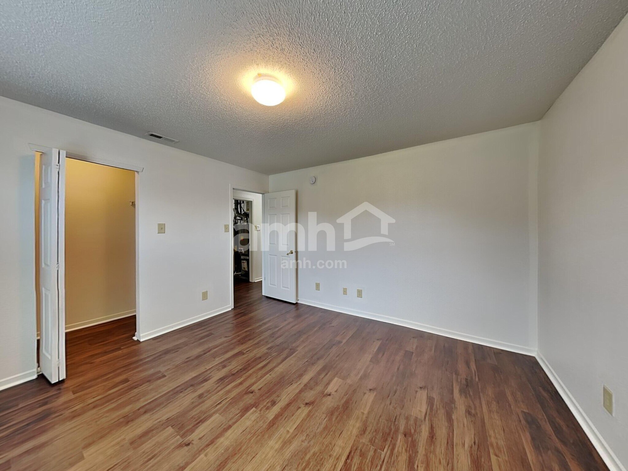 Building Photo - 7540 Wymm Ln
