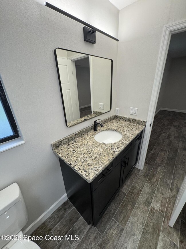 Building Photo - 540 Elliott Dr