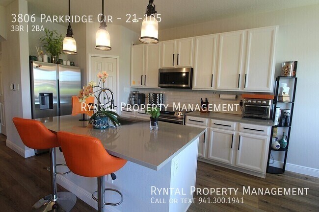 Building Photo - 3806 Parkridge Cir