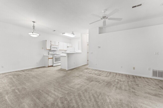 Building Photo - 1101 Linden Ln