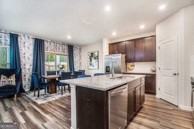 Building Photo - 242 Warbler Wy
