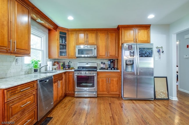 Building Photo - 14 Ash Ln